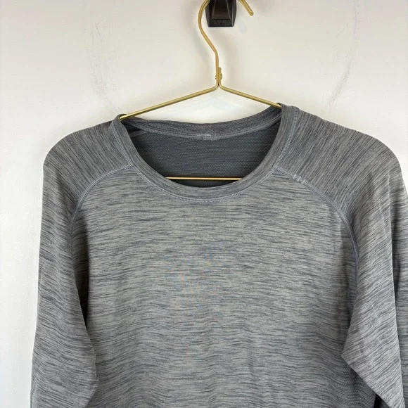 Lululemon Gray Metal Vent Long Sleeve Men's Size M - Picture 3 of 6